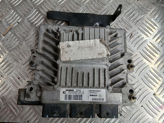 bontott RENAULT SCÉNIC II Motorvezérlő