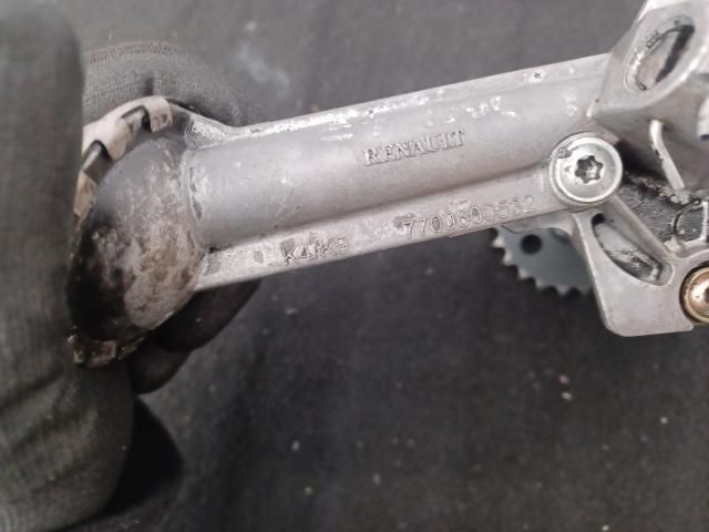 bontott RENAULT SCÉNIC II Olajszivattyú