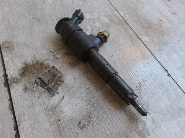 bontott RENAULT SCÉNIC II Porlasztó (1 db)