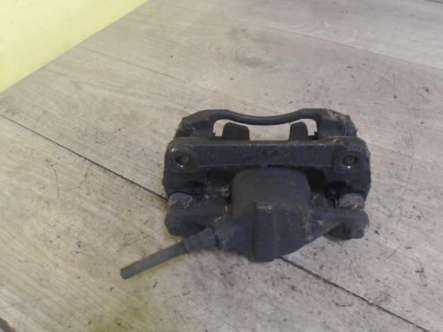 bontott RENAULT SCÉNIC II Jobb első Féknyereg Munkahengerrel