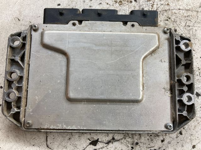 bontott RENAULT SCÉNIC II Motorvezérlő