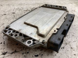 bontott RENAULT SCÉNIC II Motorvezérlő