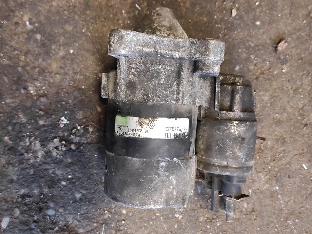 bontott RENAULT SCÉNIC II Önindító