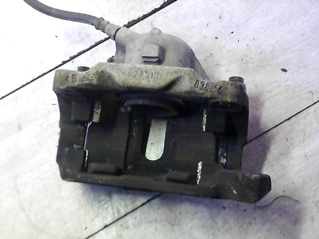 bontott RENAULT SCÉNIC II Bal első Féknyereg Munkahengerrel