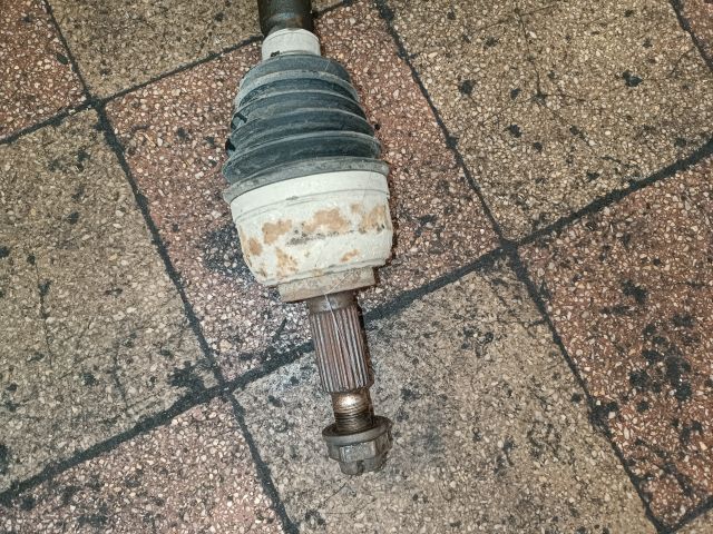 bontott RENAULT SCÉNIC II Bal Féltengely