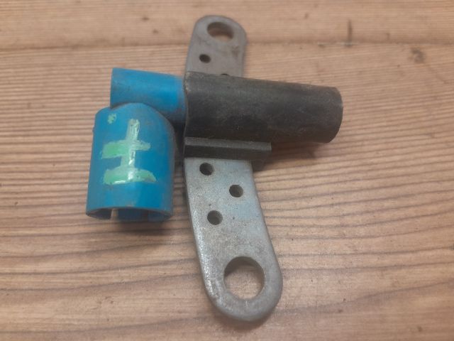 bontott RENAULT SCÉNIC II Főtengely Fordulatszám Jeladó