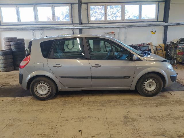 bontott RENAULT SCÉNIC II Klímakompresszor