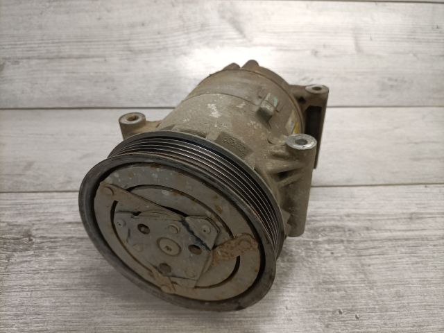 bontott RENAULT SCÉNIC II Klímakompresszor