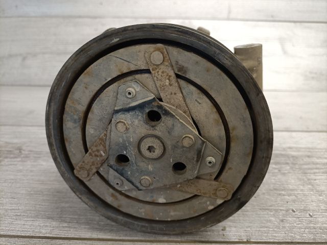 bontott RENAULT SCÉNIC II Klímakompresszor