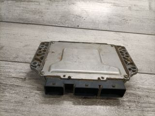 bontott RENAULT SCÉNIC II Motorvezérlő