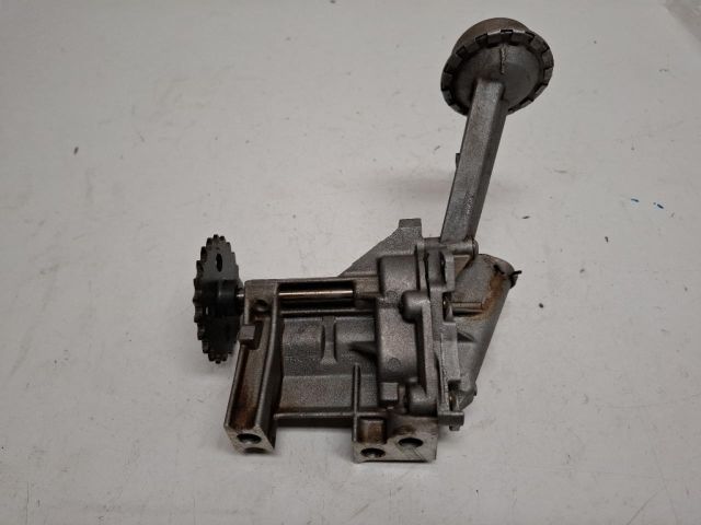 bontott RENAULT SCÉNIC II Olajszivattyú