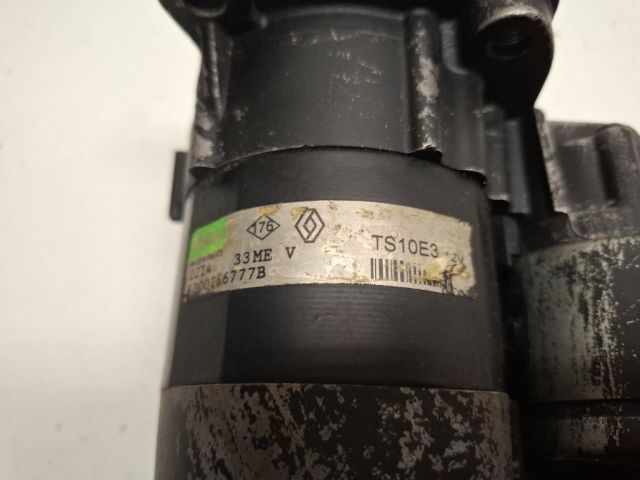 bontott RENAULT SCÉNIC II Önindító