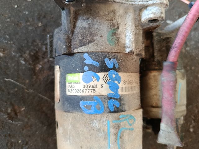 bontott RENAULT SCÉNIC II Önindító