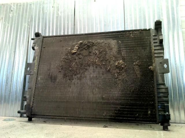 bontott RENAULT SCÉNIC II Vízhűtő Radiátor (Klímás)