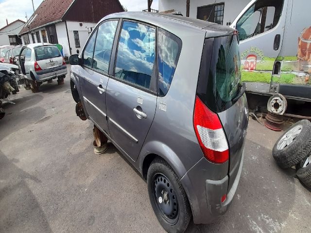 bontott RENAULT SCÉNIC II Bal első Csonkállvány Kerékaggyal