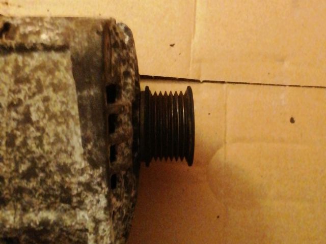 bontott RENAULT SCÉNIC II Generátor