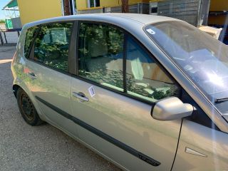 bontott RENAULT SCÉNIC II Homlokfal (Üres lemez)