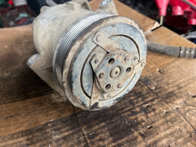 bontott RENAULT SCÉNIC II Klímakompresszor