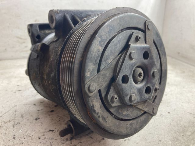 bontott RENAULT SCÉNIC II Klímakompresszor