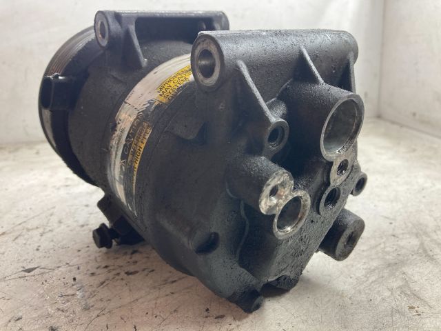 bontott RENAULT SCÉNIC II Klímakompresszor