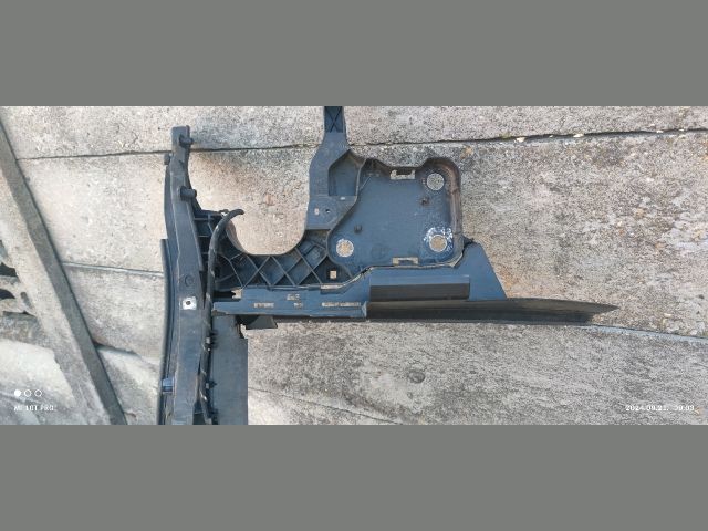 bontott RENAULT SCÉNIC II Komplett Homlokfal (Részeivel)