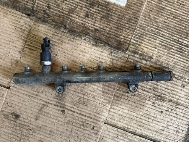 bontott RENAULT SCÉNIC II Közösnyomócső