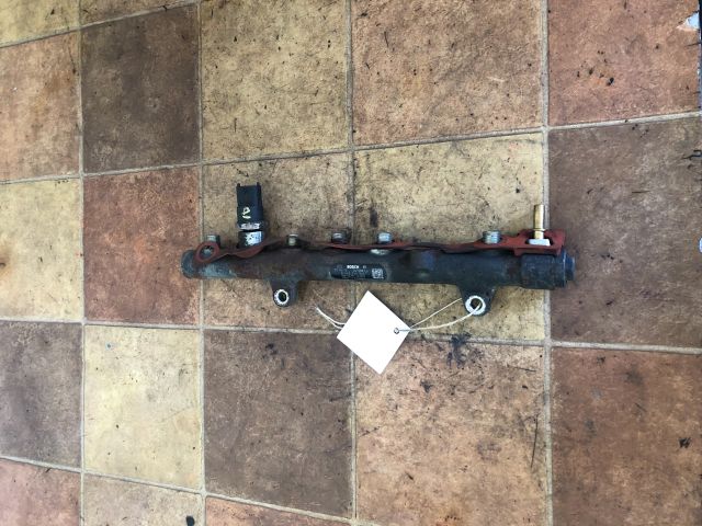 bontott RENAULT SCÉNIC II Közösnyomócső