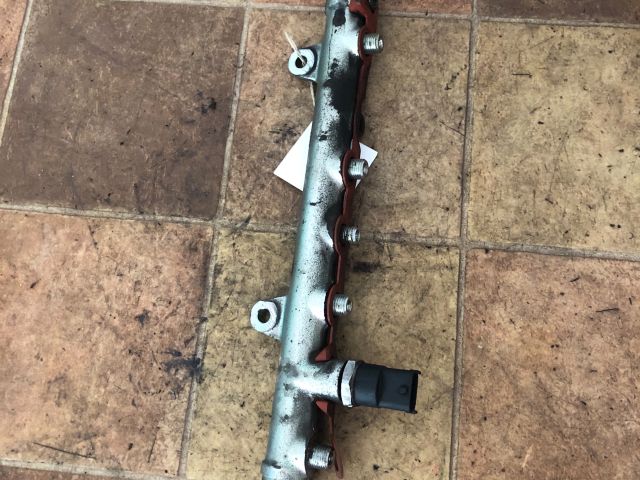 bontott RENAULT SCÉNIC II Közösnyomócső