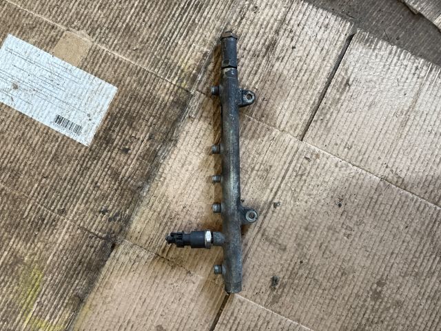 bontott RENAULT SCÉNIC II Közösnyomócső