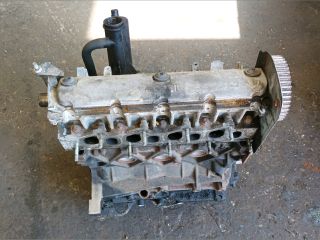 bontott RENAULT SCÉNIC II Motor (Fűzött blokk hengerfejjel)