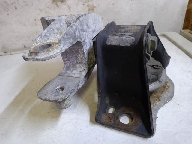 bontott RENAULT SCÉNIC II Motor Tartó Bak Jobb