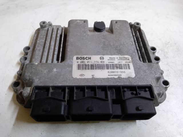 bontott RENAULT SCÉNIC II Motorvezérlő