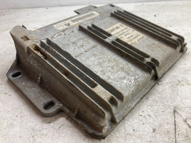bontott RENAULT SCÉNIC II Motorvezérlő