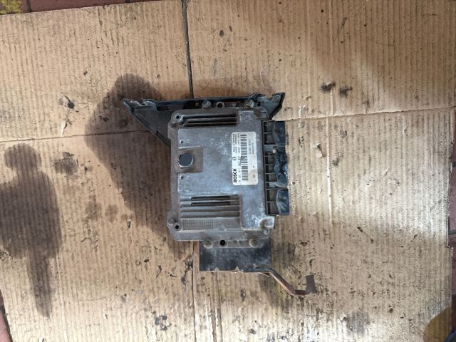 bontott RENAULT SCÉNIC II Motorvezérlő