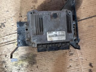bontott RENAULT SCÉNIC II Motorvezérlő