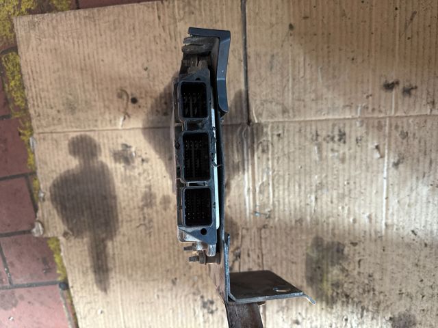 bontott RENAULT SCÉNIC II Motorvezérlő