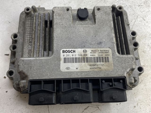 bontott RENAULT SCÉNIC II Motorvezérlő