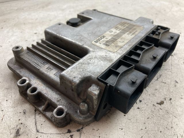 bontott RENAULT SCÉNIC II Motorvezérlő