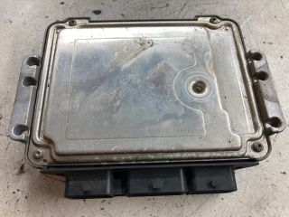 bontott RENAULT SCÉNIC II Motorvezérlő