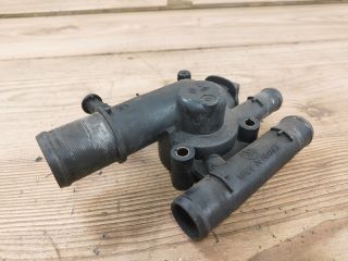 bontott RENAULT SCÉNIC II Termosztátház