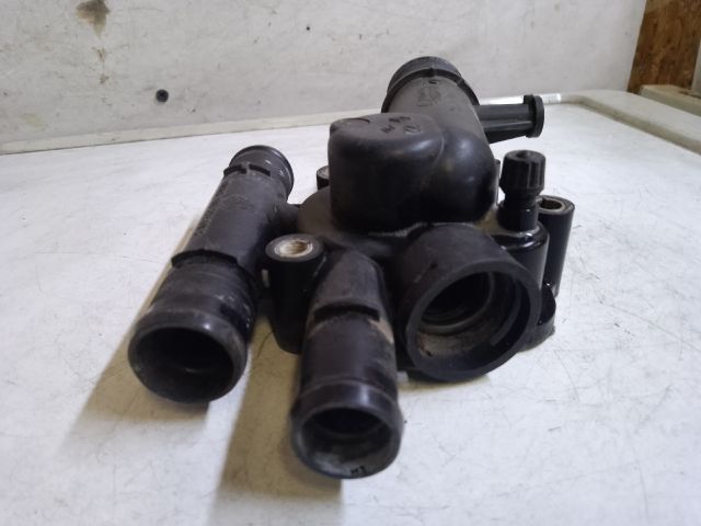 bontott RENAULT SCÉNIC II Termosztátház