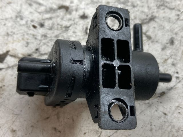 bontott RENAULT SCÉNIC II Turbó Vákum Szelep