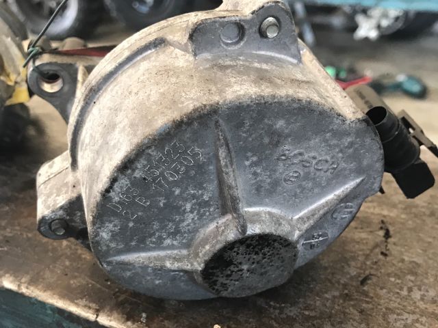 bontott RENAULT SCÉNIC II Vákumpumpa