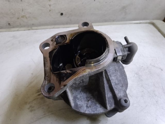 bontott RENAULT SCÉNIC II Vákumpumpa