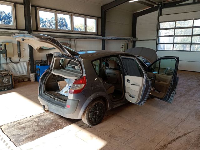 bontott RENAULT SCÉNIC II Vízhűtő Radiátor (Nem klímás)