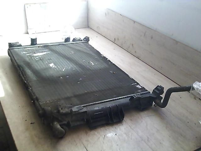 bontott RENAULT SCÉNIC II Vízhűtő Radiátor (Nem klímás)