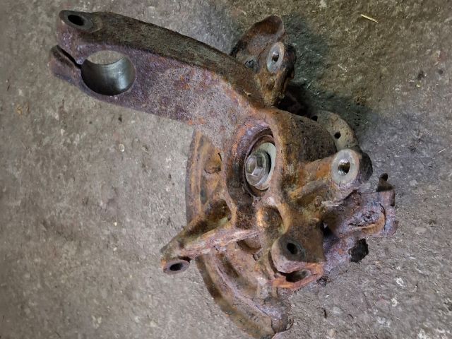 bontott RENAULT SCÉNIC II Bal első Csonkállvány Kerékaggyal