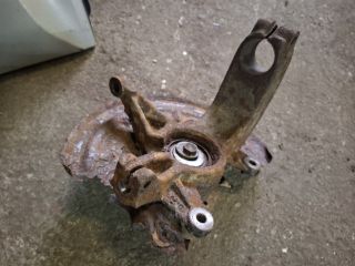 bontott RENAULT SCÉNIC II Bal első Csonkállvány Kerékaggyal