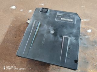 bontott RENAULT SCÉNIC II Biztosítéktábla Motortér