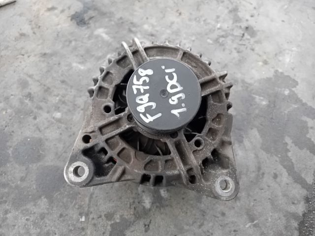 bontott RENAULT SCÉNIC II Generátor